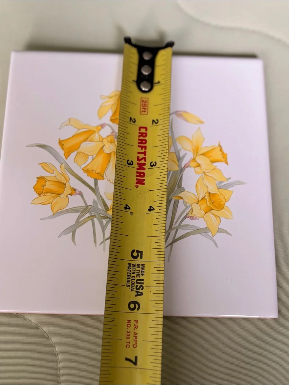 Retro Yellow Daffodil Field Floral Ceramic with Corked Back Kitchen Trivet
